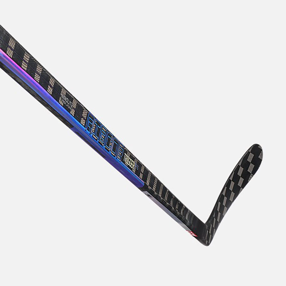 CCM Ribcor Trigger 7 Pro Junior Ice Hockey Stick 6 CCM Ribcor Trigger 7 Pro Junior Ice Hockey Stick - Image 4